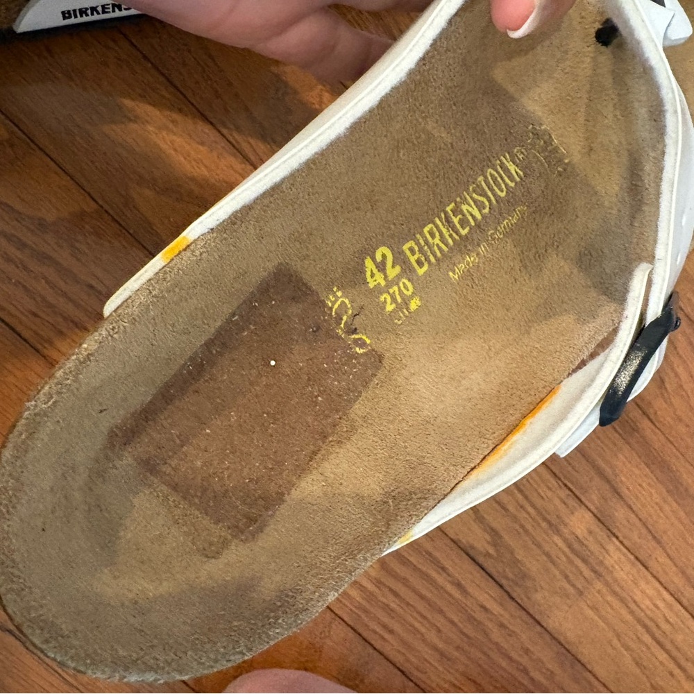 Birkenstock gizeh patent White and Black Sandals nwot size 42 - Picture 3 of 5